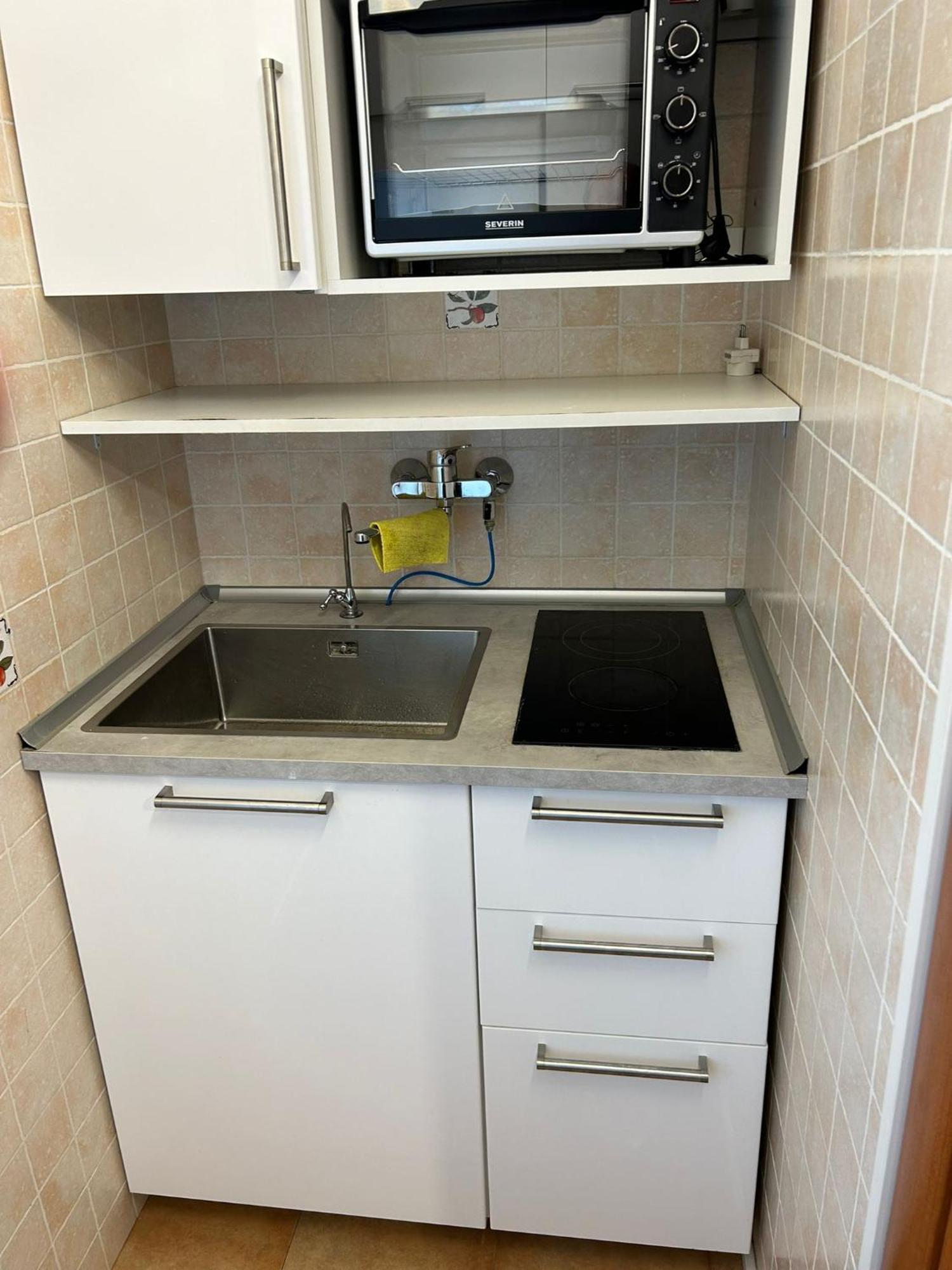 Station Apartment *